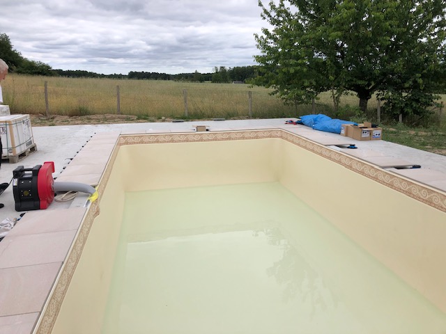 Construction piscine coque